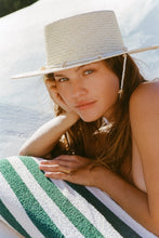 Load image into Gallery viewer, Seashells Boater