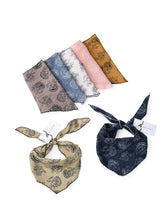 Load image into Gallery viewer, Paisley Triangle Scarf Lace Edge