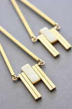Load image into Gallery viewer, Mother-of-pearls/ brass geo earrings