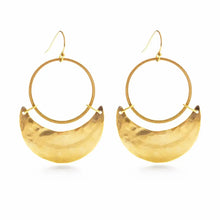 Load image into Gallery viewer, Crescent Moon Earrings