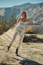 Load image into Gallery viewer, Fia Midi Dress