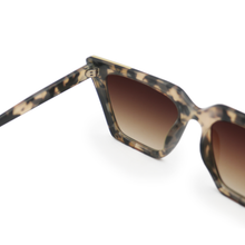 Load image into Gallery viewer, The CEO - Tortoise Brown Lens Cateye