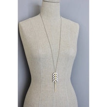 Load image into Gallery viewer, Geo magnesite long necklace