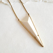 Load image into Gallery viewer, Brass horn bone collection necklace