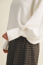 Load image into Gallery viewer, Bateau Pullover