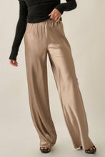 Load image into Gallery viewer, Larson Wide-Leg Pant