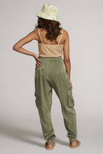 Load image into Gallery viewer, Textured Satin Cargo Pants