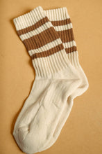 Load image into Gallery viewer, RETRO STRIPE CREW SOCKS