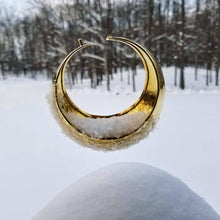 Load image into Gallery viewer, Globe dome brass Cuff bracelet