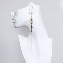 Load image into Gallery viewer, Gold hematite ox chain earrings