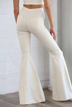 Load image into Gallery viewer, Penny Lane Jeans