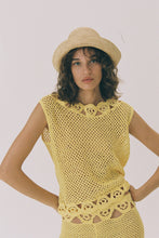 Load image into Gallery viewer, Shoal Bucket - Raffia Crochet - Packable