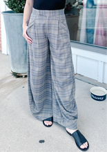 Load image into Gallery viewer, Tegan Barrel Trouser