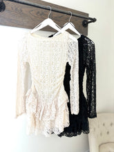 Load image into Gallery viewer, Tabby Lace Mini