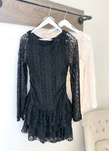 Load image into Gallery viewer, Tabby Lace Mini