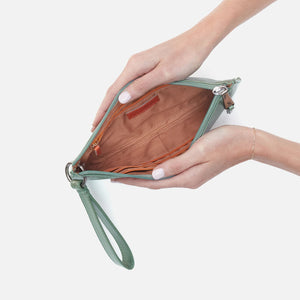 Vida Wristlet