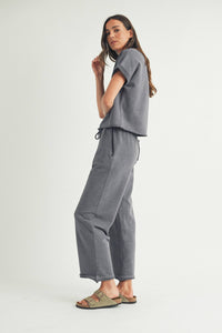 RAW EDGE DETAILED WIDE LEG PANTS