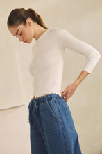 Load image into Gallery viewer, Scalloped Edge Cardigan