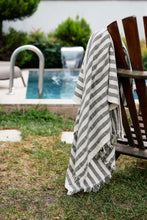 Load image into Gallery viewer, Avelora Turkish Beach Towel