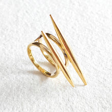 Load image into Gallery viewer, Solid brass double spike needle ring
