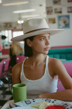 Load image into Gallery viewer, Cream Rancher - Special