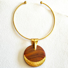 Load image into Gallery viewer, Brass brown wood sphere collar necklace
