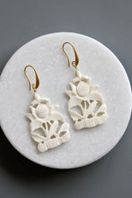 Load image into Gallery viewer, Carved white earrings