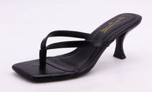 Load image into Gallery viewer, THONG KITTEN HEEL