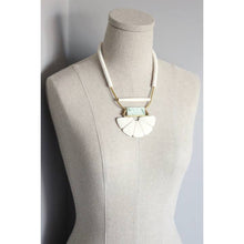 Load image into Gallery viewer, Magnesite Statement Necklace