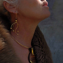 Load image into Gallery viewer, Brass brown wood sphere collar necklace