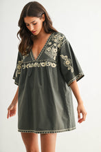Load image into Gallery viewer, Putnam Dress