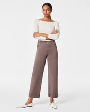 Load image into Gallery viewer, Stretch Twill Cropped Wide Leg Pant