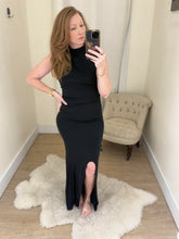 Load image into Gallery viewer, Avenue Maxi Dress