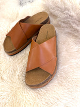 Load image into Gallery viewer, Sidelines Footbed