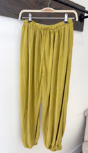 Load image into Gallery viewer, Momentum Pant