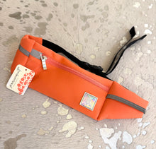 Load image into Gallery viewer, Reflective Runner Sling