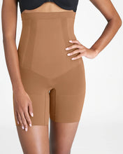 Load image into Gallery viewer, Spanx Oncore High-Waisted Mid-Thigh Short